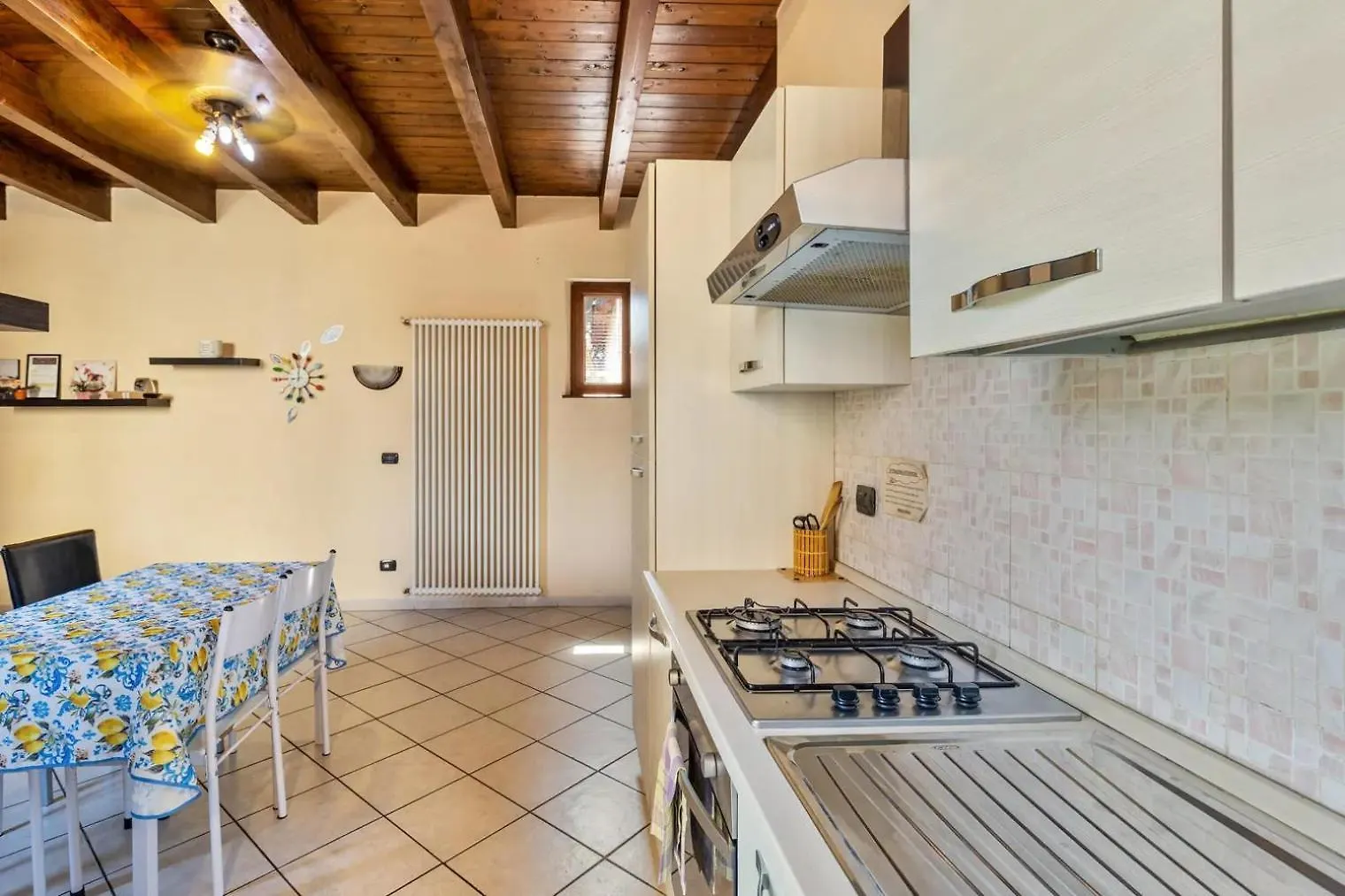 House Verona Zen 0*,